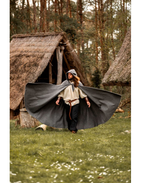 Cape médiévale courte avec fermeture...