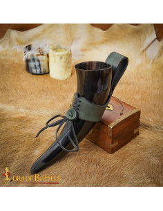 Baldric médiéval en cuir pour cornes, vert 2