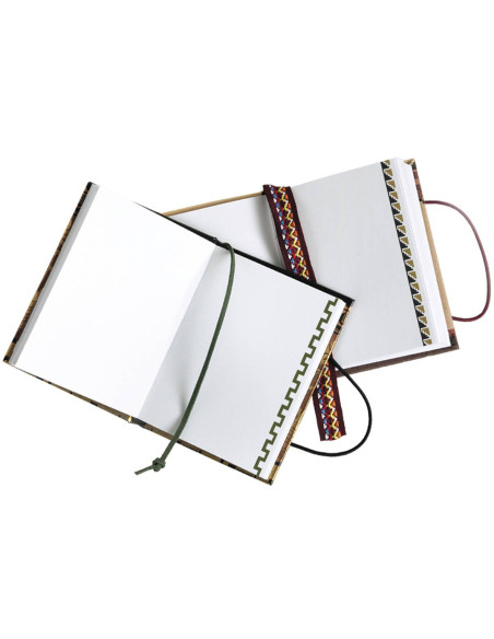 Journal avec motif mini aztèque...