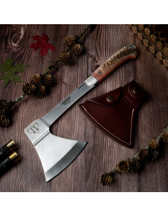 Hache de chasse avec manche en bois de cerf