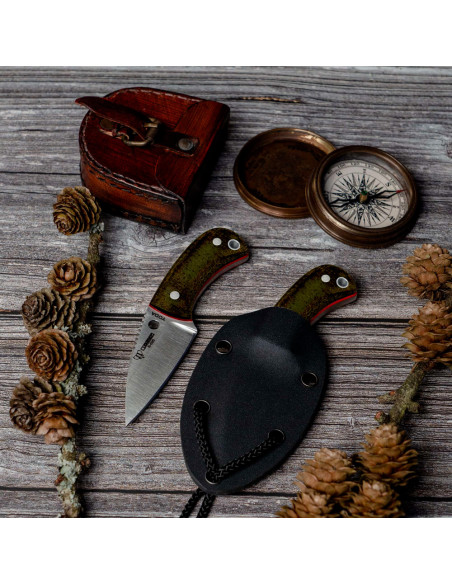 Couteaux Yoda Cudeman lame à pointe...