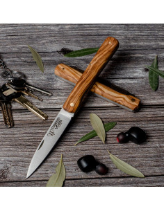 Couteau Vendetta, manche en olive, lame 9 cm.