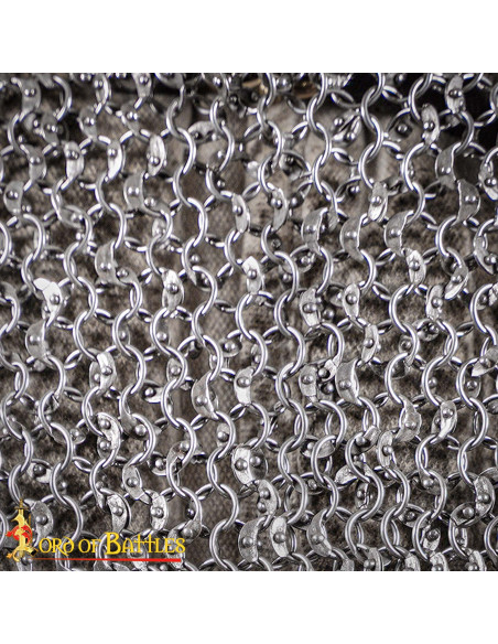 Pieds en cotte de maille en acier...