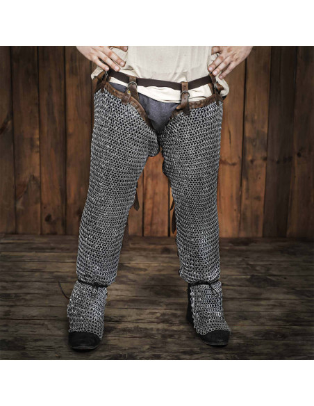 Pieds en cotte de maille en acier...