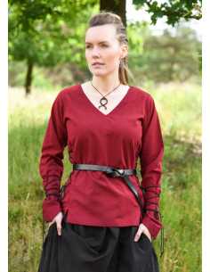 Blouse médiévale modèle Aila en coton, couleur rouge