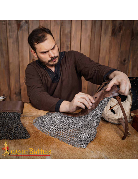 Gorgerin en cotte de mailles...