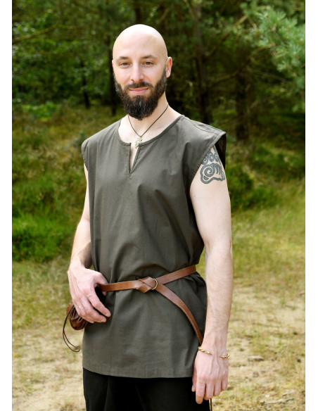 Tunique médiévale sans manches modèle...