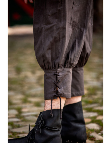 Pantalon viking marron aux genoux