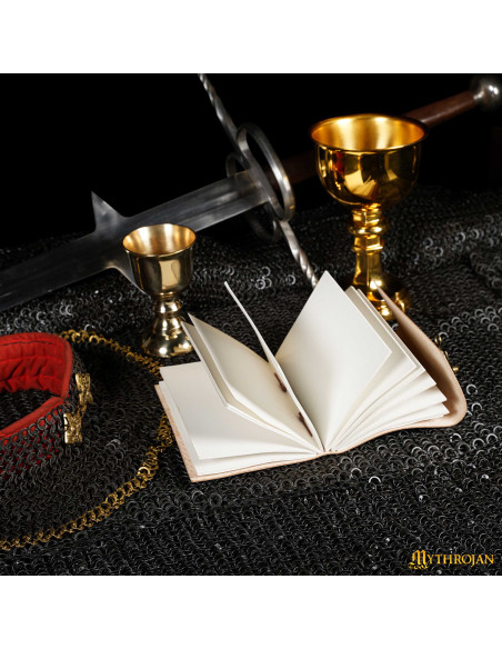 Agenda médiéval en cuir fait main...