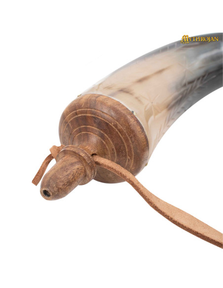 Sac à poudre médiéval en corne...