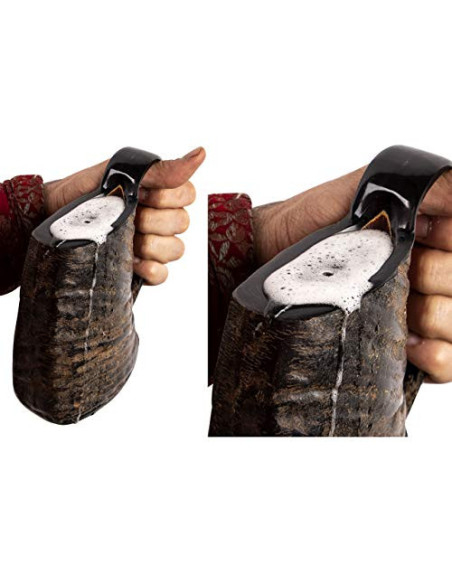 Cruche médiévale en corne, avec sac