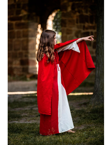 Cape médiévale pour enfants modèle...