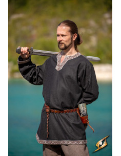 Tunique médiévale homme modèle Fimbul, couleur noire 2
