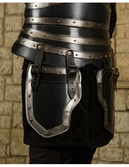 Écarlates médiévales en acier noircit...