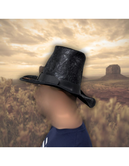 Chapeau haut en cuir noir