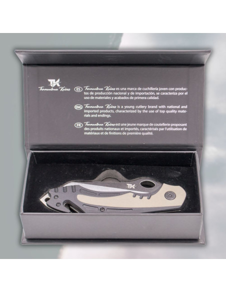 Couteau de secours marque Tramuntana...