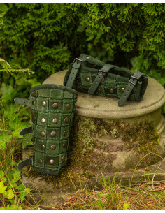 Bracelets médiévaux en cuir modèle Robert, couleur verte