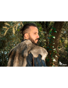 Cape guerrière Viking Freyja en lapin 2