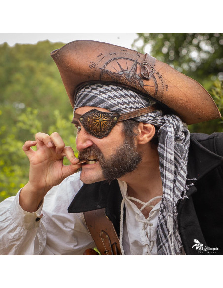 Masque de pirate en cuir marron