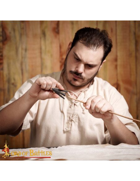 Pointe de flèche médiévale, en forme...