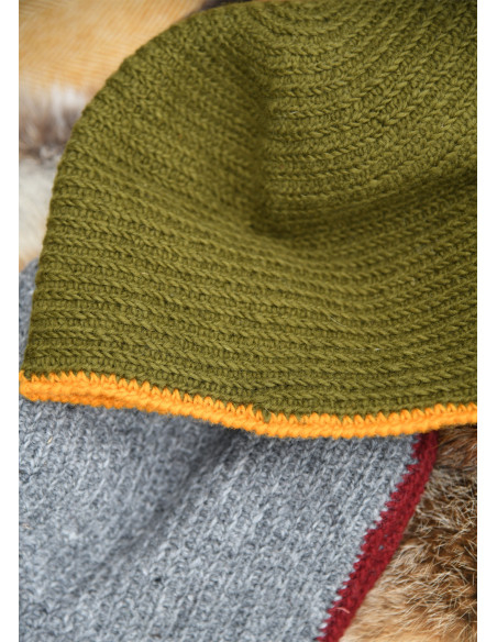 Bonnet en laine au crochet, vert-jaune