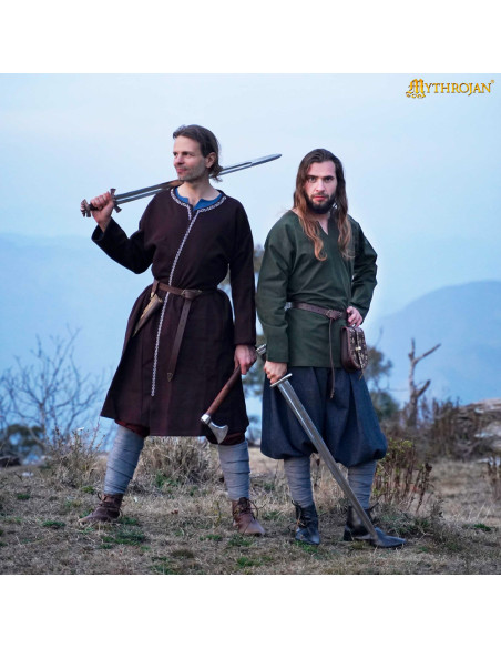 Tunique vikingue à manches longues...