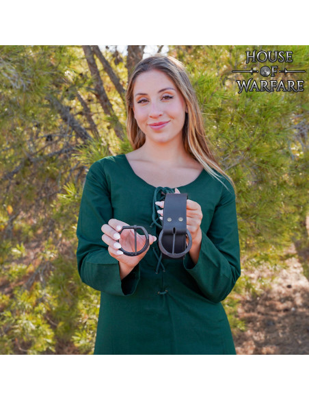 Boucle médiévale forgée à la main...