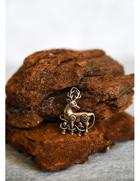 Pendentif Celtique Cerf en bronze
