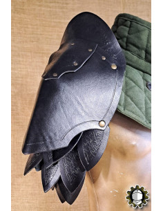 Épaulières médiévales en cuir modèle Namor, couleur noire 2