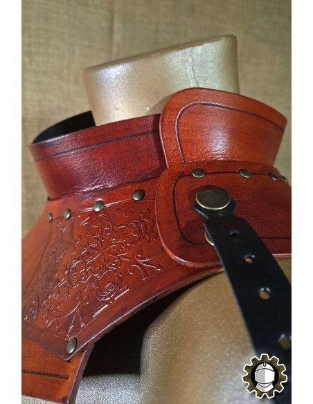 Gorge médiéval en cuir modèle Senua,...