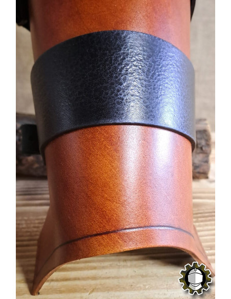 Jambières médiévales en cuir modèle...