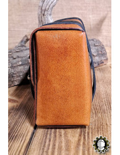 Sac médiéval en cuir modèle Altair, couleur marron 2