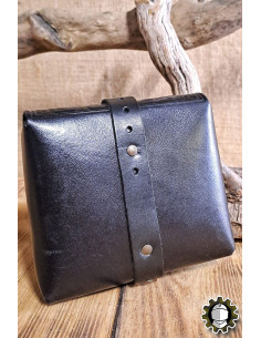 Sac en cuir médiéval modèle Valeron, couleur noire 2