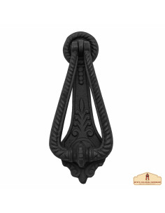 Heurto de porte médiéval avec anneau en fer forgé (17x7 cm.)