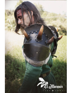 Grande épaule en cuir modèle Berseker