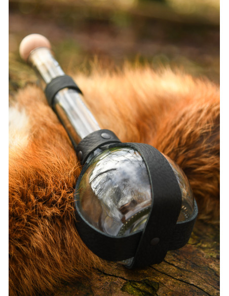 Bouteille en verre à long col avec...