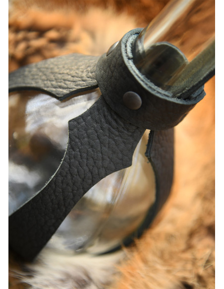 Bouteille en verre à long col avec...