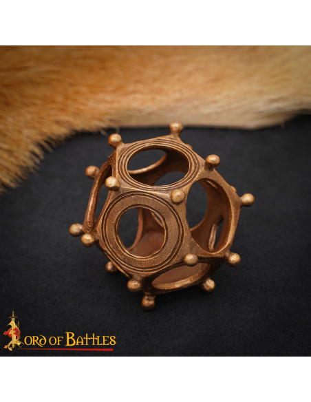 Dodecaèdre romain en bronze coulé