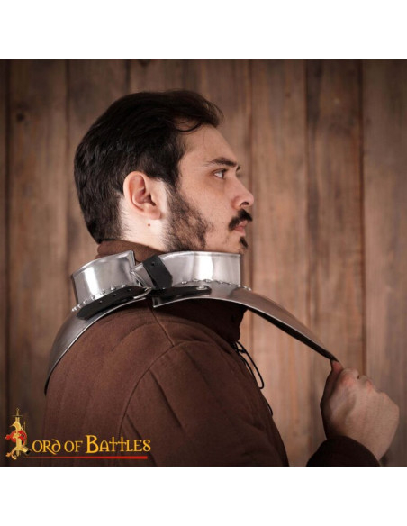 Gorgerin de chevalier médiéval,...