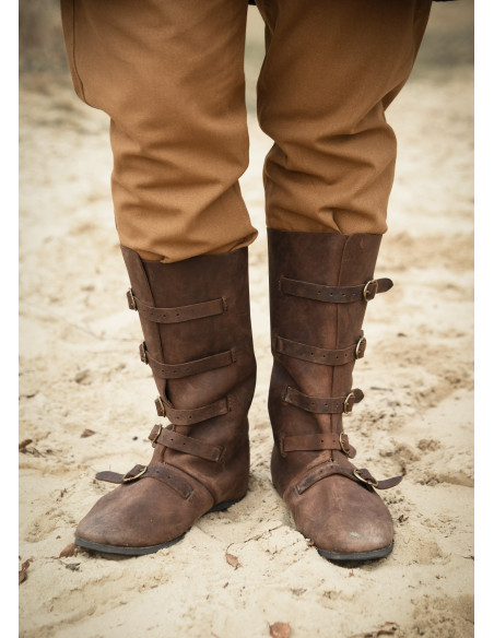 Bottes médiévales hautes avec...