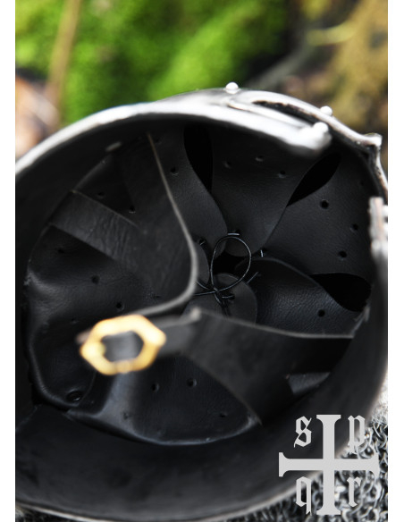 Barbuta médiévale ouverture en T, 2 mm.