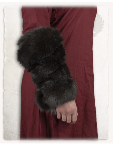 Bracelets vikings en peau de lapin...