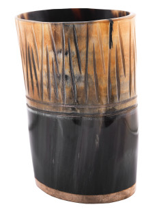 Tasse médiévale en corne et bois (11 cm.)