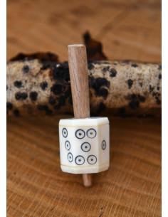 Dé à jouer tournant en os