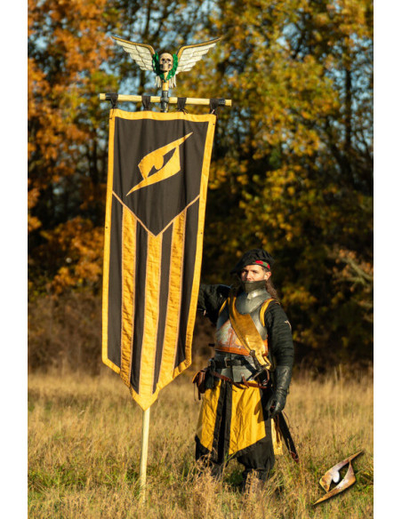 Pavillon de bataille avec crâne ailé