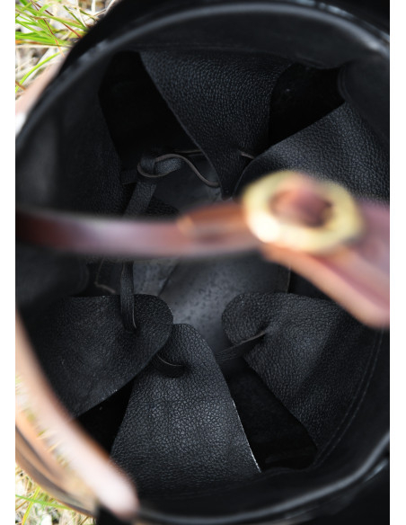 Casque italo-corinthien, finition...