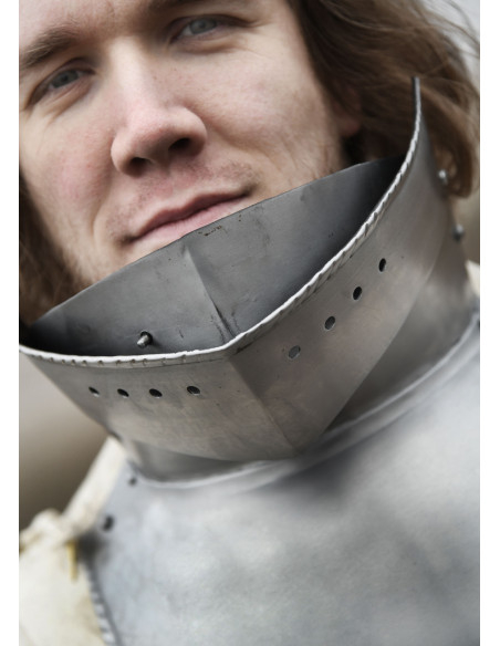 Bevor médiéval en acier (1,2 mm.)