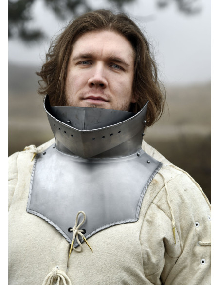 Bevor médiéval en acier (1,2 mm.)