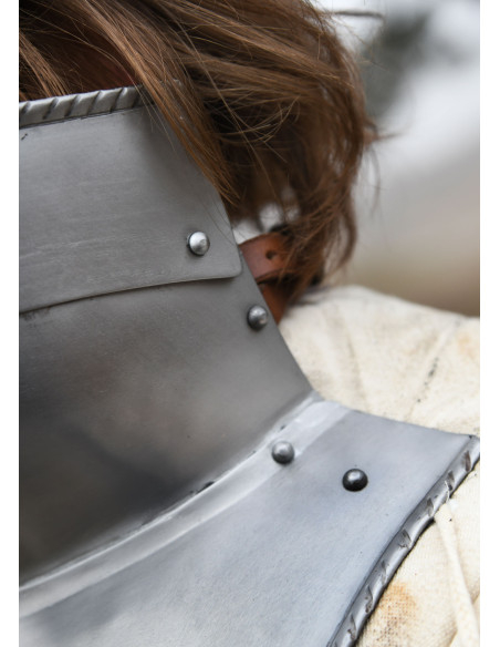 Bevor médiéval en acier (1,2 mm.)