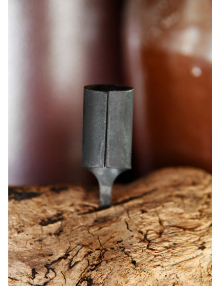 Bougeoir médiéval en acier